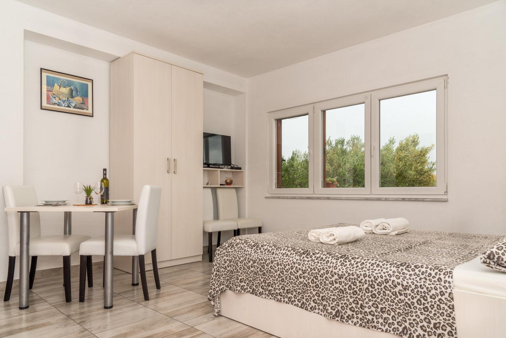 Studio Apartment Nin Kültér fotó